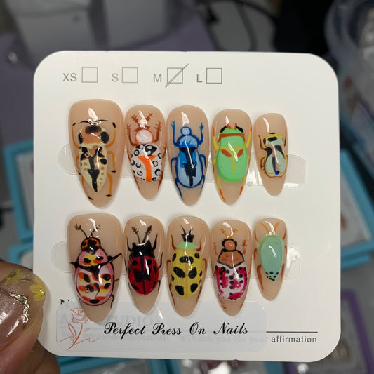 Bug nails 3D