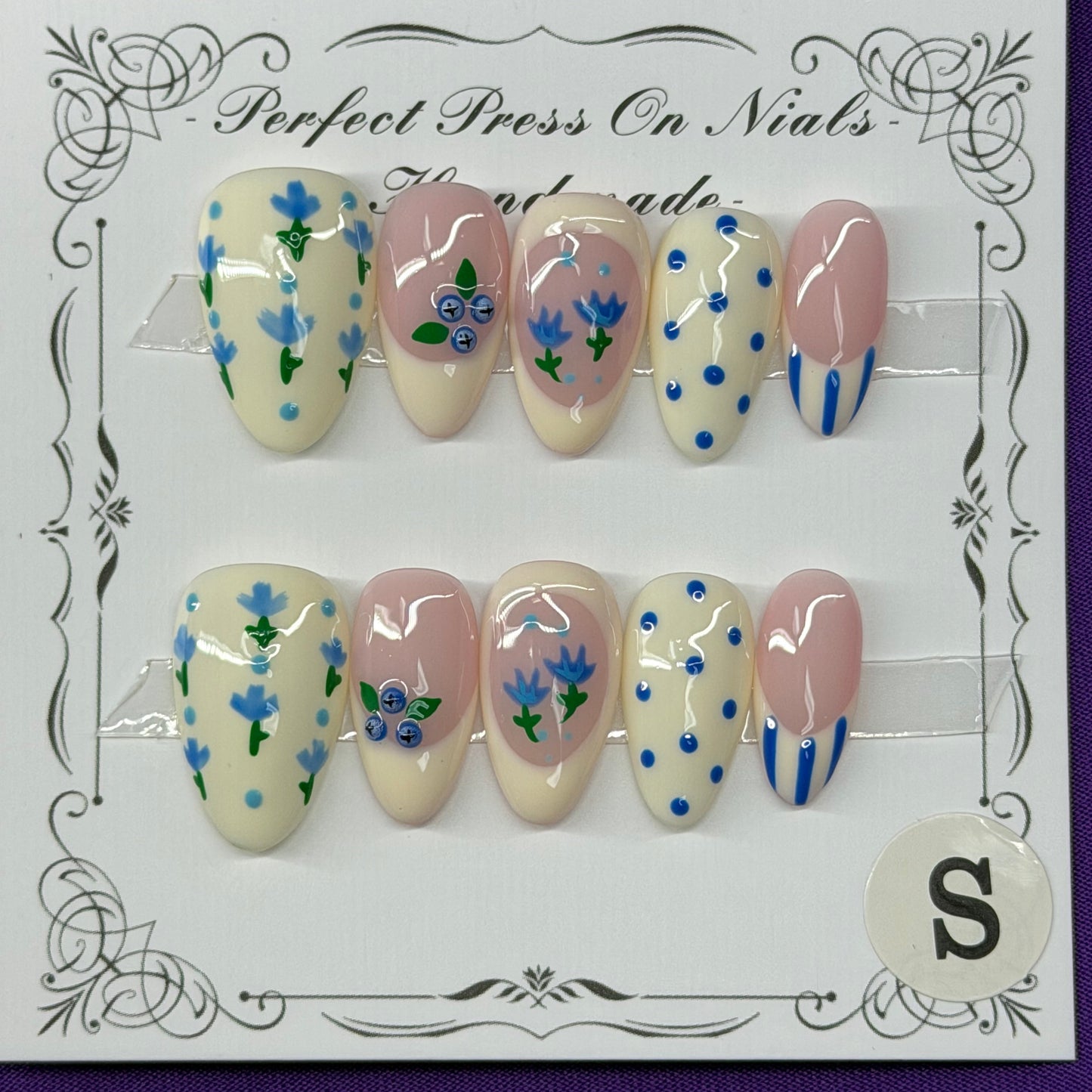 Blueberry polkadots